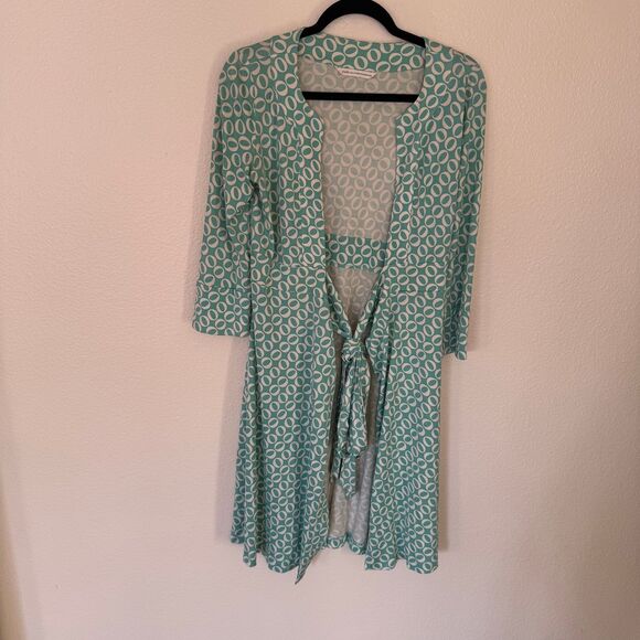 Diane von Furstenberg Dresses & Skirts - Diane Von Furstenburg Size 6 Bell Sleeve Plunge Neck Midi Dress Green Retro Silk